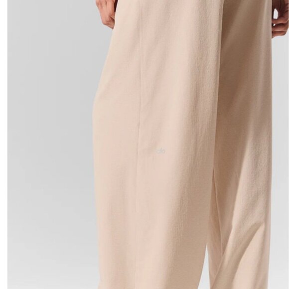 Alo Yoga Wide Leg Dreamscape Women's Trouser Beige Size XS - Picture 11 of 12